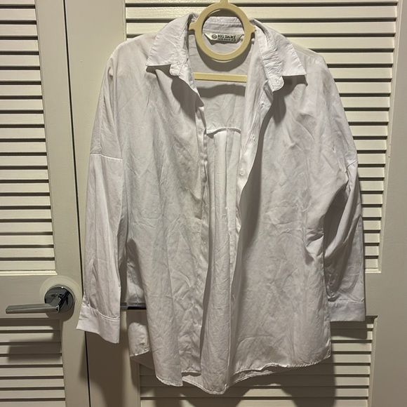 Classic White Casual Button Down Shirt - Picture 5 of 6